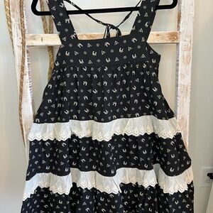 Charming Black and White Dress